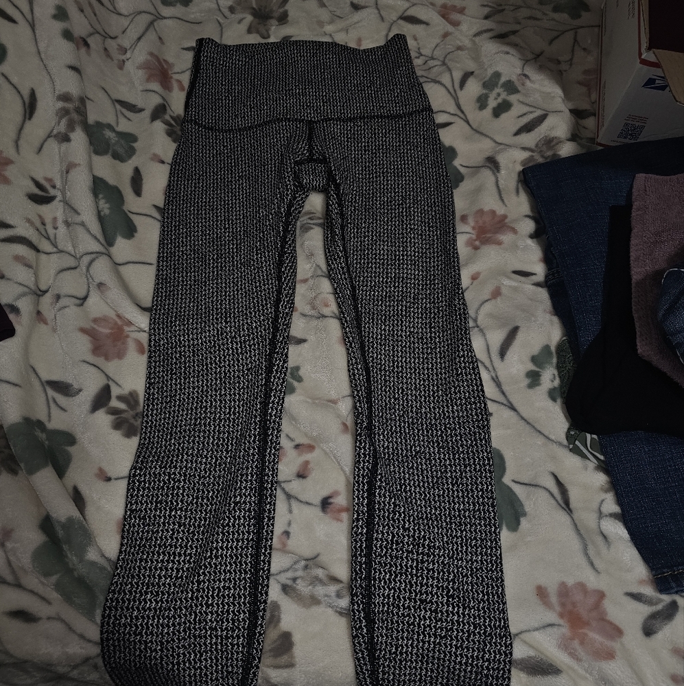 Lululemon Size 4 Leggings